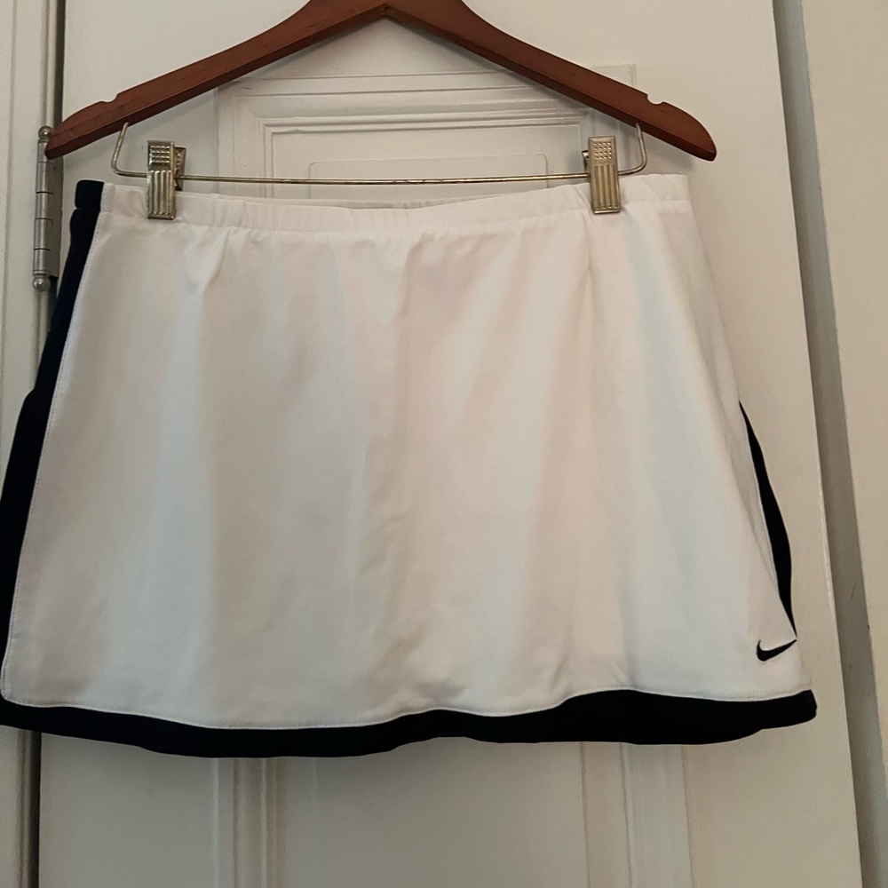 Nike Dri-Fit tennis skort
